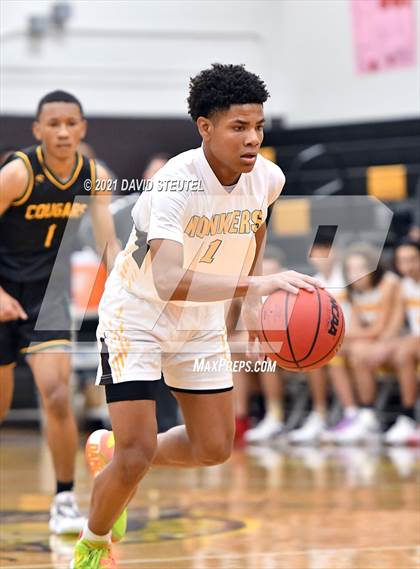 Thumbnail 3 in Kennedy vs. Yuba City (Mel Good Holiday Classic) photogallery.