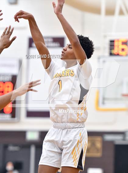 Thumbnail 1 in Kennedy vs. Yuba City (Mel Good Holiday Classic) photogallery.
