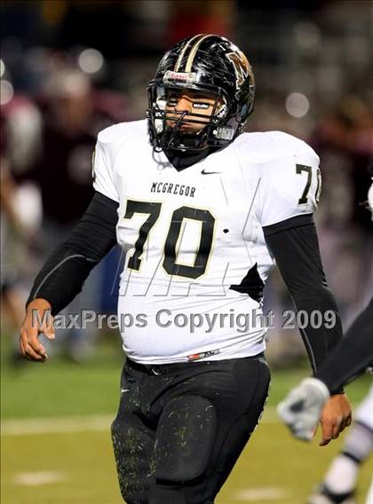 Thumbnail 1 in McGregor vs. Callisburg (Texas Region 2-AA D2 Quarterfinals) photogallery.