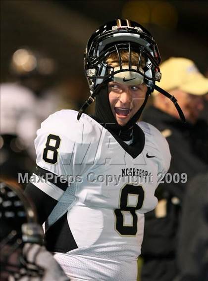 Thumbnail 3 in McGregor vs. Callisburg (Texas Region 2-AA D2 Quarterfinals) photogallery.