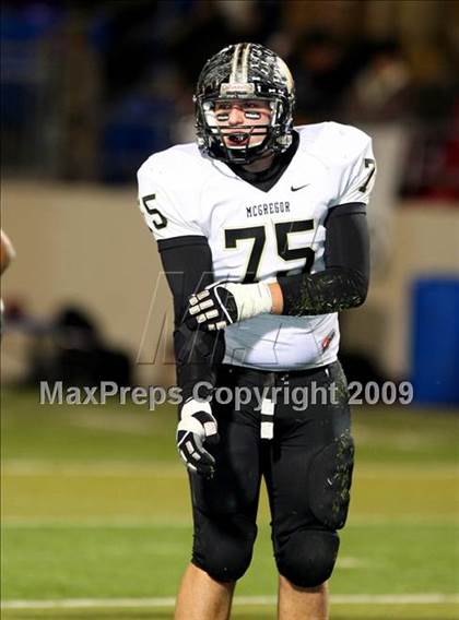 Thumbnail 1 in McGregor vs. Callisburg (Texas Region 2-AA D2 Quarterfinals) photogallery.