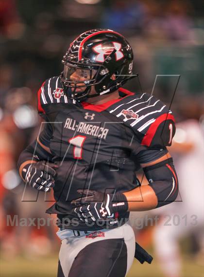 Thumbnail 2 in Under Armour All-American Game photogallery.