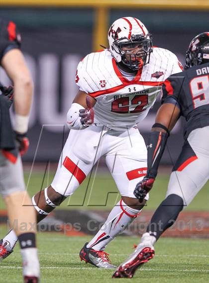 Thumbnail 2 in Under Armour All-American Game photogallery.