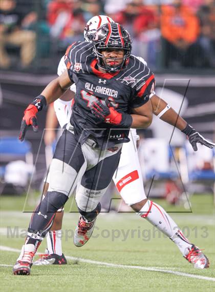 Thumbnail 3 in Under Armour All-American Game photogallery.