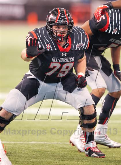 Thumbnail 3 in Under Armour All-American Game photogallery.