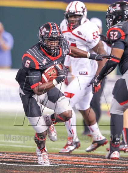 Thumbnail 3 in Under Armour All-American Game photogallery.