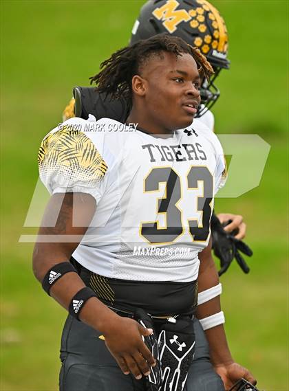 Thumbnail 3 in Malakoff vs. Grandview (UIL 3A D1 Region Semifinal) photogallery.