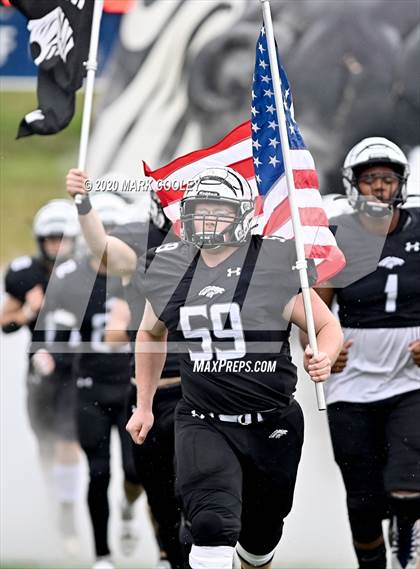 Thumbnail 2 in Malakoff vs. Grandview (UIL 3A D1 Region Semifinal) photogallery.