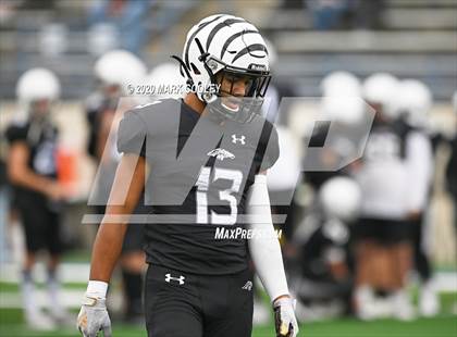Thumbnail 2 in Malakoff vs. Grandview (UIL 3A D1 Region Semifinal) photogallery.