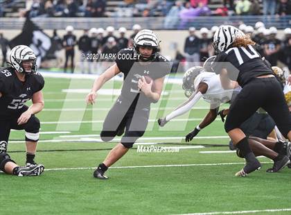 Thumbnail 1 in Malakoff vs. Grandview (UIL 3A D1 Region Semifinal) photogallery.