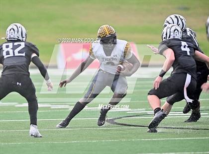 Thumbnail 3 in Malakoff vs. Grandview (UIL 3A D1 Region Semifinal) photogallery.