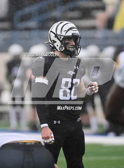 Thumbnail 3 in Malakoff vs. Grandview (UIL 3A D1 Region Semifinal) photogallery.