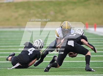 Thumbnail 2 in Malakoff vs. Grandview (UIL 3A D1 Region Semifinal) photogallery.