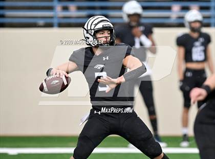 Thumbnail 1 in Malakoff vs. Grandview (UIL 3A D1 Region Semifinal) photogallery.