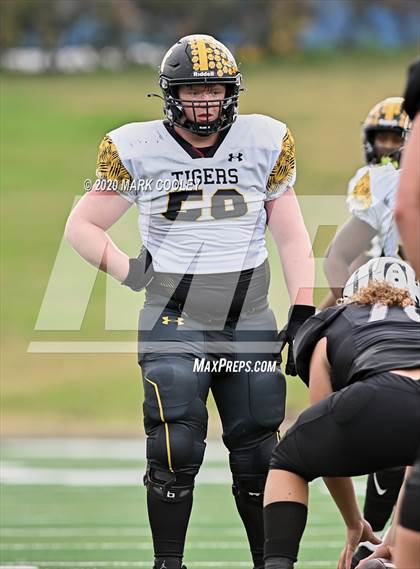 Thumbnail 2 in Malakoff vs. Grandview (UIL 3A D1 Region Semifinal) photogallery.