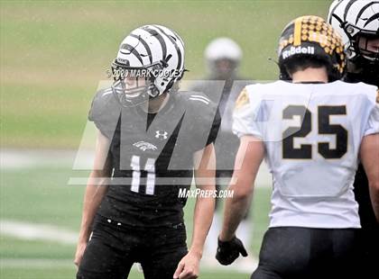 Thumbnail 1 in Malakoff vs. Grandview (UIL 3A D1 Region Semifinal) photogallery.