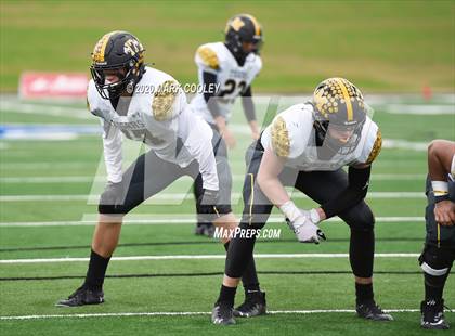 Thumbnail 1 in Malakoff vs. Grandview (UIL 3A D1 Region Semifinal) photogallery.