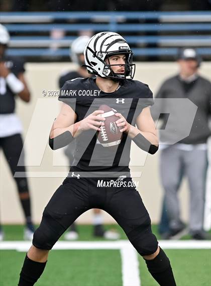Thumbnail 2 in Malakoff vs. Grandview (UIL 3A D1 Region Semifinal) photogallery.