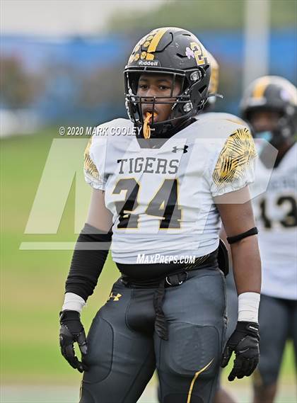 Thumbnail 1 in Malakoff vs. Grandview (UIL 3A D1 Region Semifinal) photogallery.