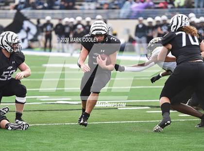 Thumbnail 3 in Malakoff vs. Grandview (UIL 3A D1 Region Semifinal) photogallery.