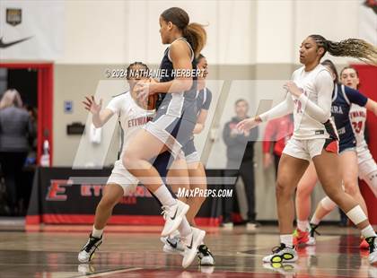 Thumbnail 1 in Sierra Canyon @ Etiwanda (CIF Open Division Final) photogallery.