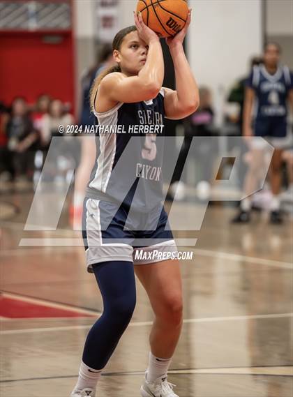 Thumbnail 1 in Sierra Canyon @ Etiwanda (CIF Open Division Final) photogallery.