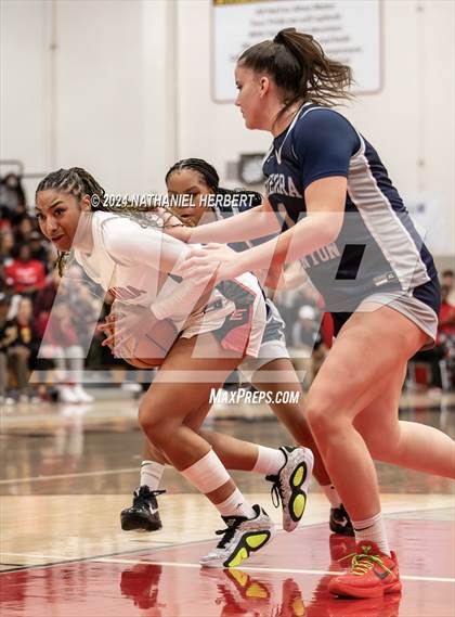 Thumbnail 3 in Sierra Canyon @ Etiwanda (CIF Open Division Final) photogallery.