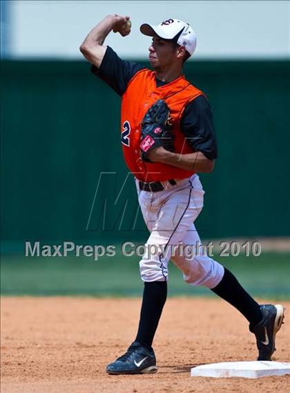 Thumbnail 1 in Texas City vs Lamar Consolidated (Texas 4A Region III Playoffs - Game 2)  photogallery.