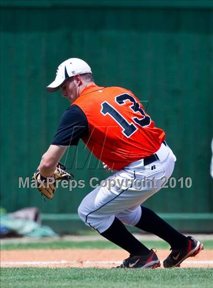 Thumbnail 3 in Texas City vs Lamar Consolidated (Texas 4A Region III Playoffs - Game 2)  photogallery.