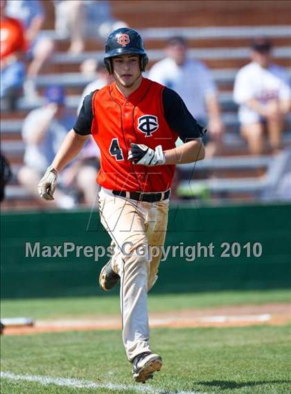 Thumbnail 1 in Texas City vs Lamar Consolidated (Texas 4A Region III Playoffs - Game 2)  photogallery.