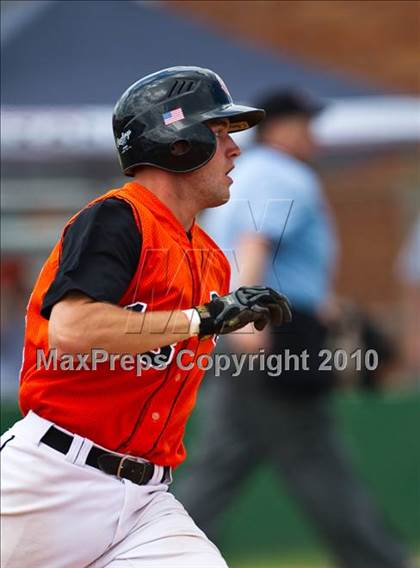 Thumbnail 1 in Texas City vs Lamar Consolidated (Texas 4A Region III Playoffs - Game 2)  photogallery.