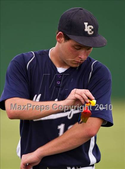 Thumbnail 2 in Texas City vs Lamar Consolidated (Texas 4A Region III Playoffs - Game 2)  photogallery.