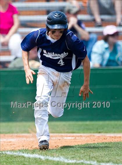 Thumbnail 1 in Texas City vs Lamar Consolidated (Texas 4A Region III Playoffs - Game 2)  photogallery.