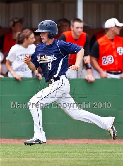 Thumbnail 1 in Texas City vs Lamar Consolidated (Texas 4A Region III Playoffs - Game 2)  photogallery.