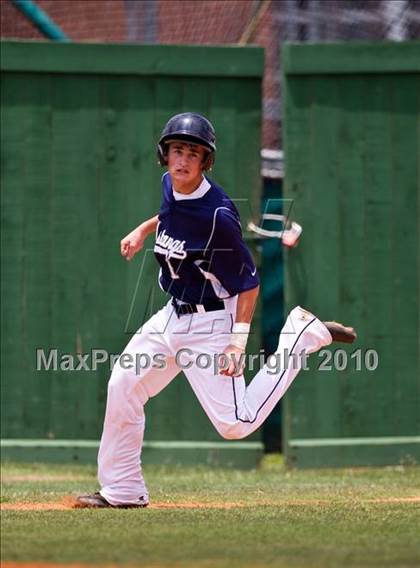 Thumbnail 3 in Texas City vs Lamar Consolidated (Texas 4A Region III Playoffs - Game 2)  photogallery.