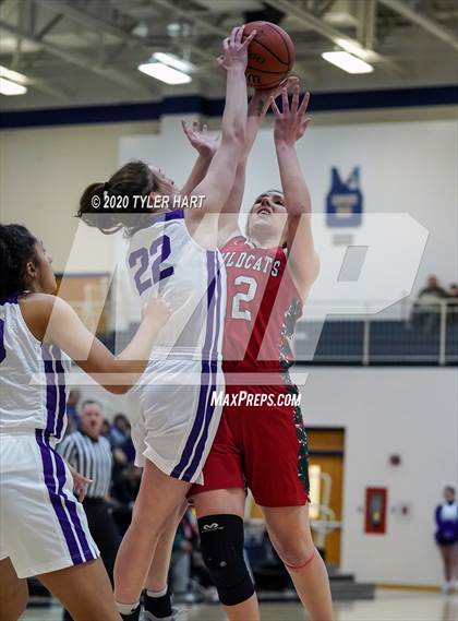 Thumbnail 2 in Lawrence North vs. Brownsburg (IHSAA 4A Regional Playoff) photogallery.