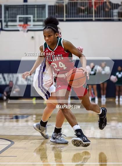 Thumbnail 1 in Lawrence North vs. Brownsburg (IHSAA 4A Regional Playoff) photogallery.