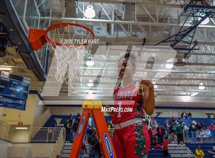 Thumbnail 1 in Lawrence North vs. Brownsburg (IHSAA 4A Regional Playoff) photogallery.