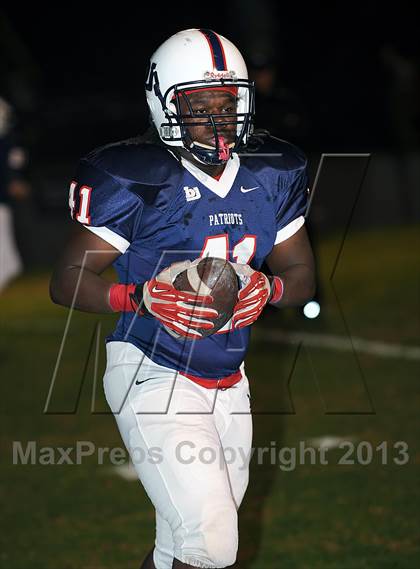 Thumbnail 3 in Bob Jones vs. Vestavia Hills (AHSAA 6A Quarterfinal)  photogallery.