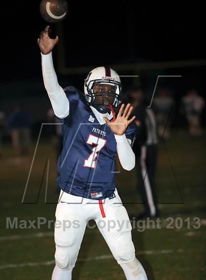 Thumbnail 1 in Bob Jones vs. Vestavia Hills (AHSAA 6A Quarterfinal)  photogallery.