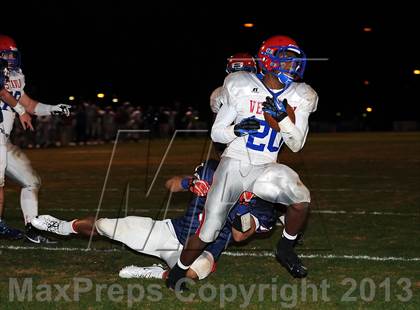 Thumbnail 2 in Bob Jones vs. Vestavia Hills (AHSAA 6A Quarterfinal)  photogallery.