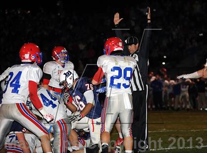 Thumbnail 3 in Bob Jones vs. Vestavia Hills (AHSAA 6A Quarterfinal)  photogallery.