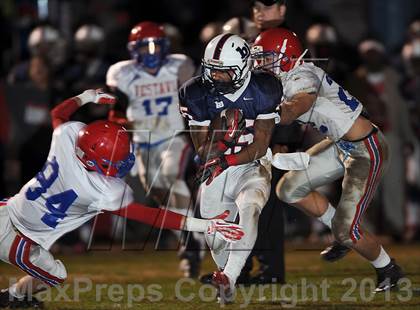 Thumbnail 1 in Bob Jones vs. Vestavia Hills (AHSAA 6A Quarterfinal)  photogallery.