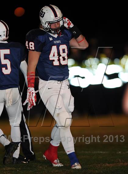 Thumbnail 3 in Bob Jones vs. Vestavia Hills (AHSAA 6A Quarterfinal)  photogallery.