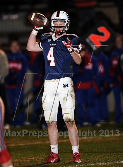Thumbnail 3 in Bob Jones vs. Vestavia Hills (AHSAA 6A Quarterfinal)  photogallery.