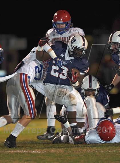 Thumbnail 2 in Bob Jones vs. Vestavia Hills (AHSAA 6A Quarterfinal)  photogallery.