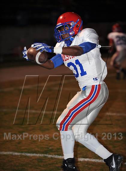 Thumbnail 3 in Bob Jones vs. Vestavia Hills (AHSAA 6A Quarterfinal)  photogallery.
