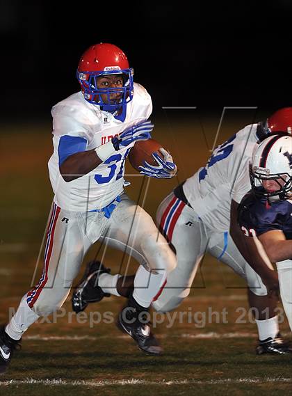 Thumbnail 2 in Bob Jones vs. Vestavia Hills (AHSAA 6A Quarterfinal)  photogallery.