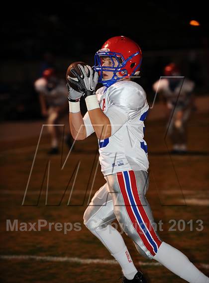 Thumbnail 2 in Bob Jones vs. Vestavia Hills (AHSAA 6A Quarterfinal)  photogallery.
