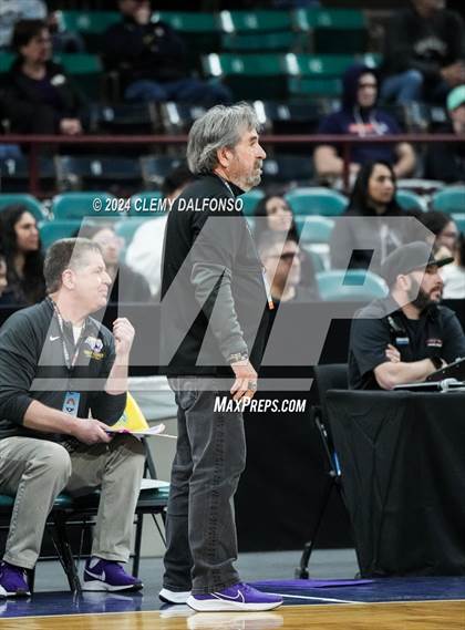 Thumbnail 3 in Peak to Peak vs Holy Family (CHSAA 4A Great 8) photogallery.